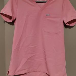 Chalk pink Catarina figs top